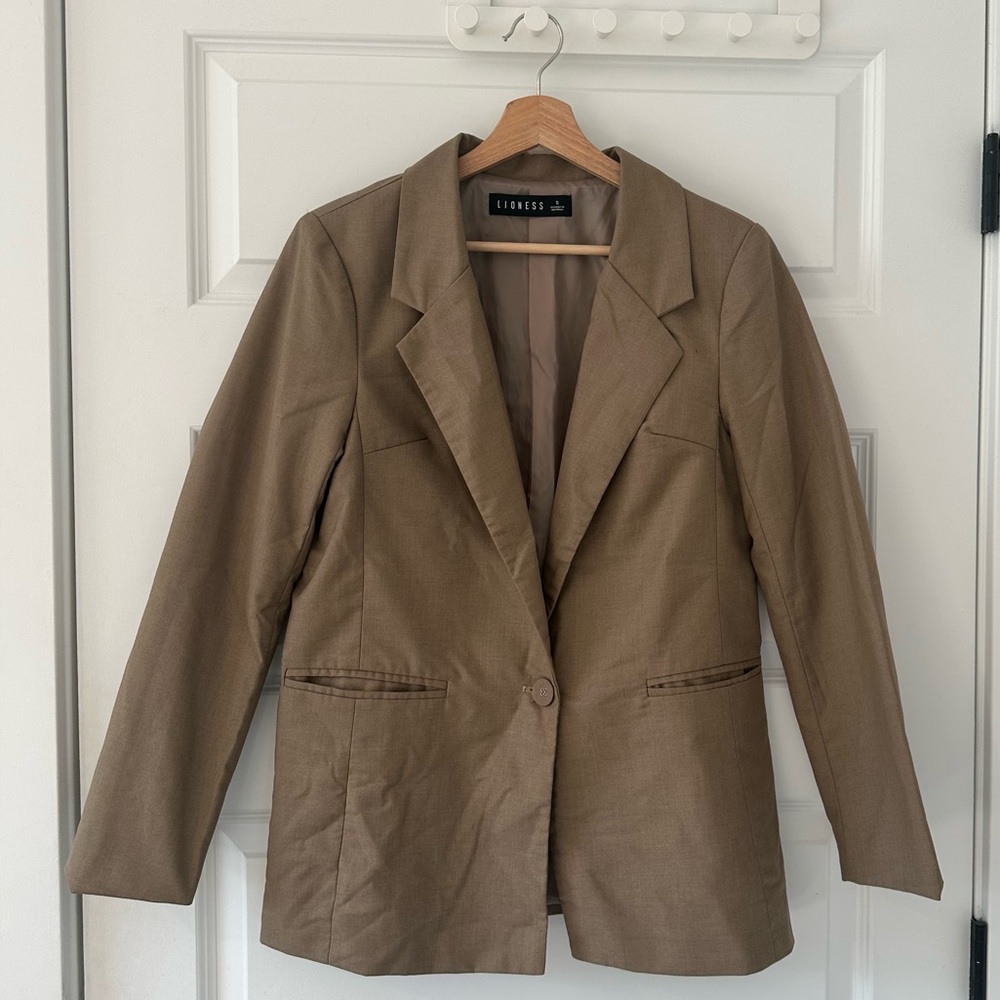 Lioness Brown Blazer